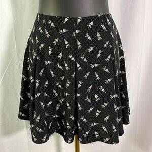 Vintage Y2K dELiA*s Black & Ivory Polka Dot Umbrella Print Pleated Mini Skirt